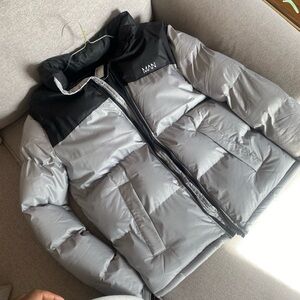 Boohoo MAN Black and Gray Puffer Jacket(M)
